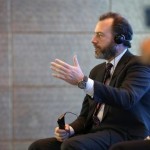 رئيس جنرال موتورز: جاهزين لتطوير خدمات مشاركة السيارات والقيادة الذاتية 1
