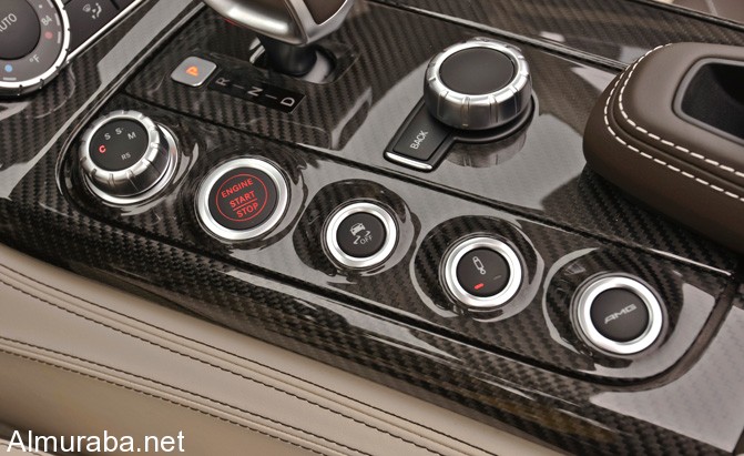 "تقرير" أكثر عشرة أزرار تشغيل محرك تميزا في السنوات الأخيرة mercedes-sls-gt-start-button