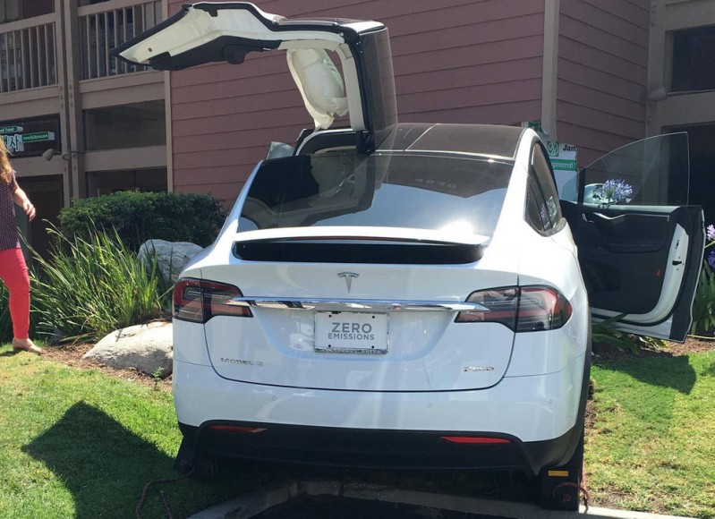 tesla-model-x (2)