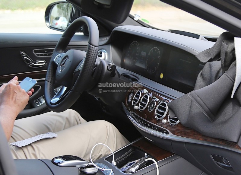 2018-mercedes-benz-s-class-facelift-spied-for-the-first-time-showing-minor-changes_2