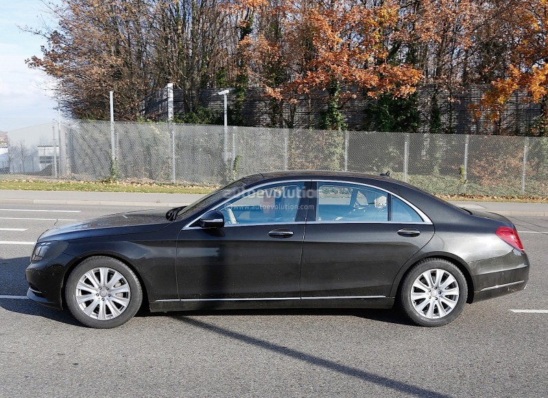 2018-mercedes-benz-s-class-facelift-spied-for-the-first-time-showing-minor-changes_8