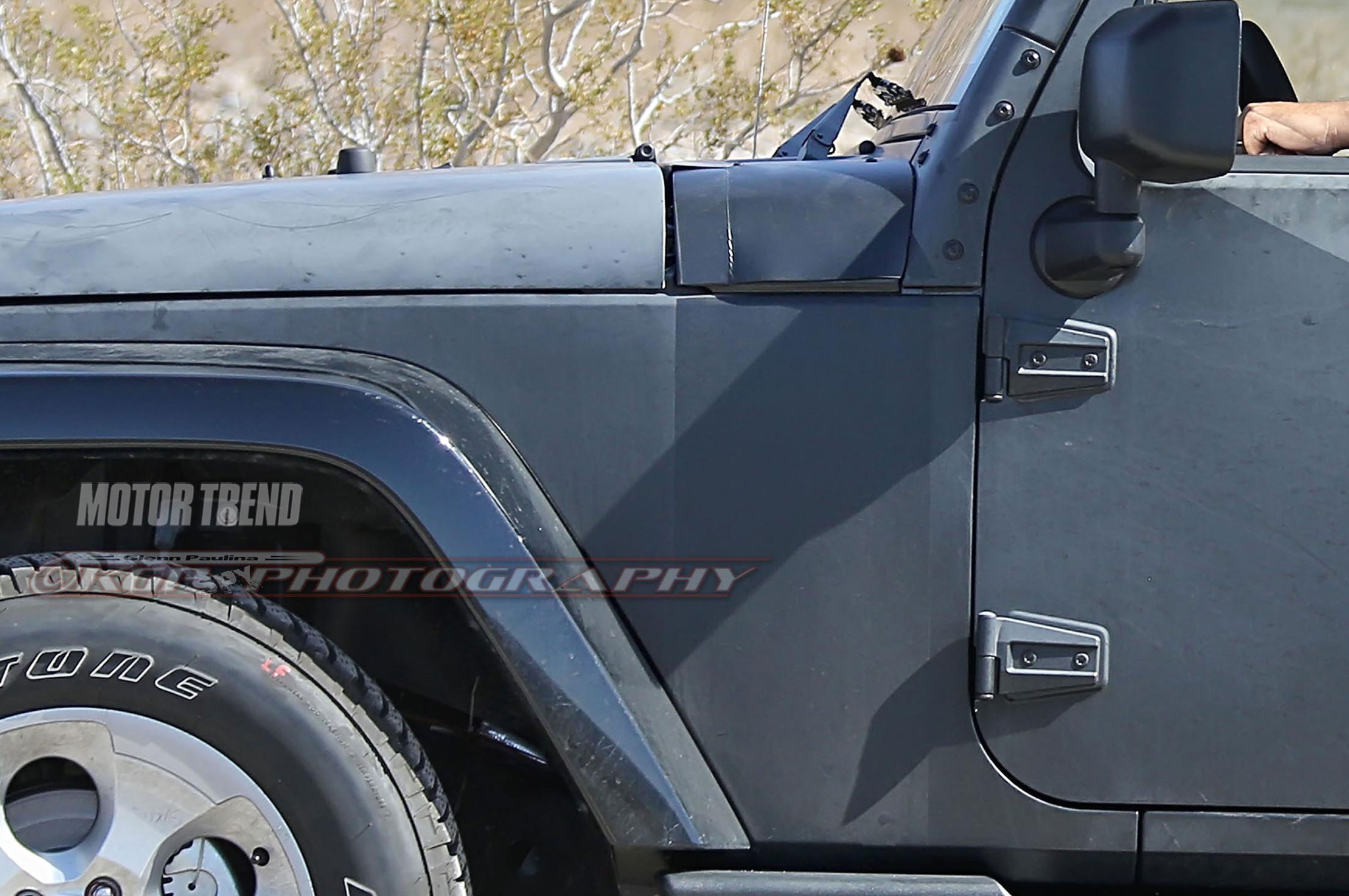 2018-Jeep-Wrangler-prototype-2-door-front-fender-close-up