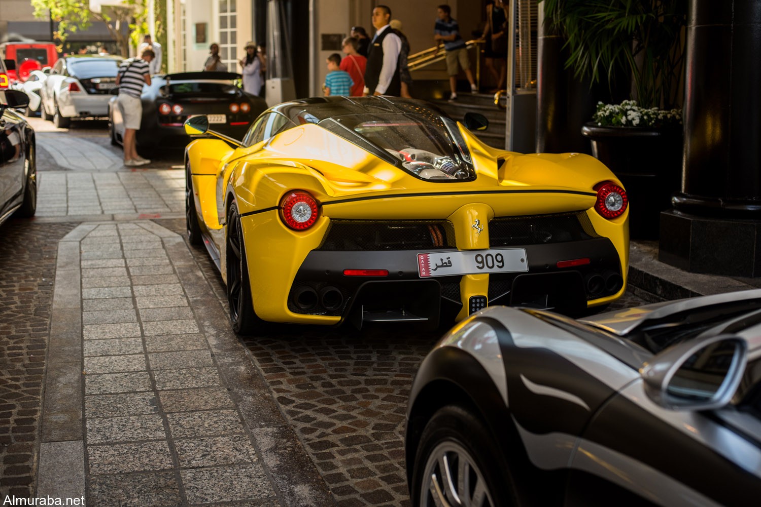 “بالصور” جولة نهاية الاسبوع مع المربع نت للسيارات الخليجية حول العالم 21 صورة