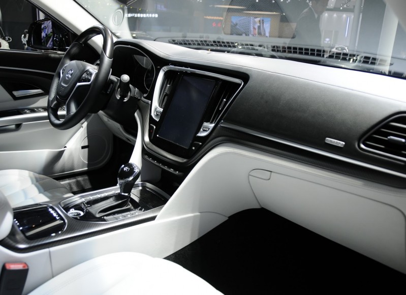 shenbao-d80-livepics-3