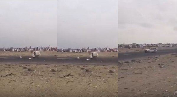 “فيديو” لحظة تطاير ركاب من داخل سيارة أثناء التفحيط في عٌمان