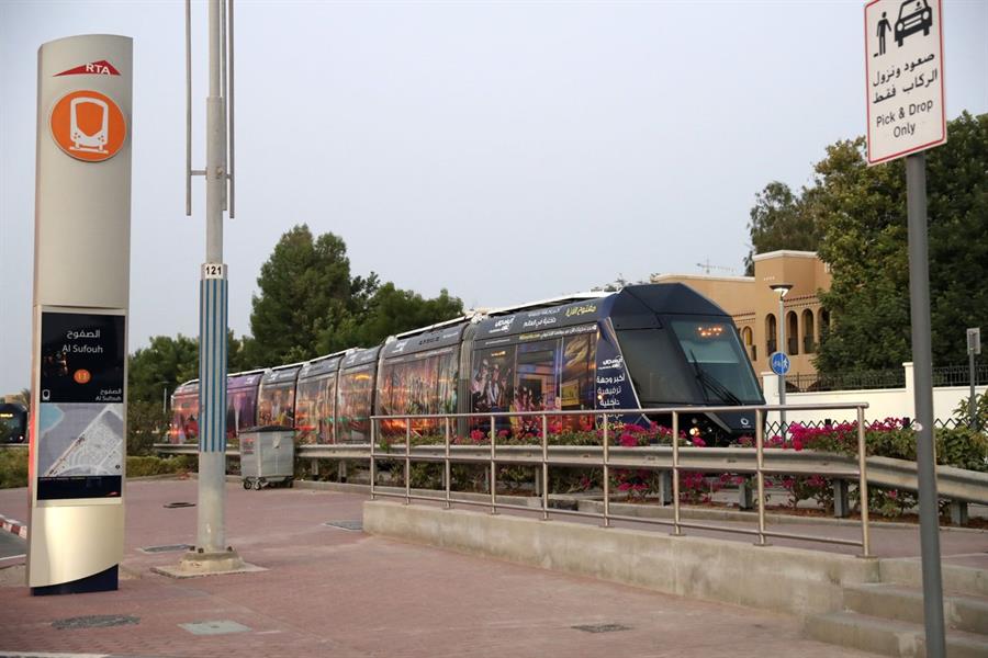 "فيديو وصور" شاهد وتعرف على شارع الملك سلمان بدبي والمنشآت الحيوية التي توجد به 3c178ba9-9d49-44f3-a788-3b73683bcd2a