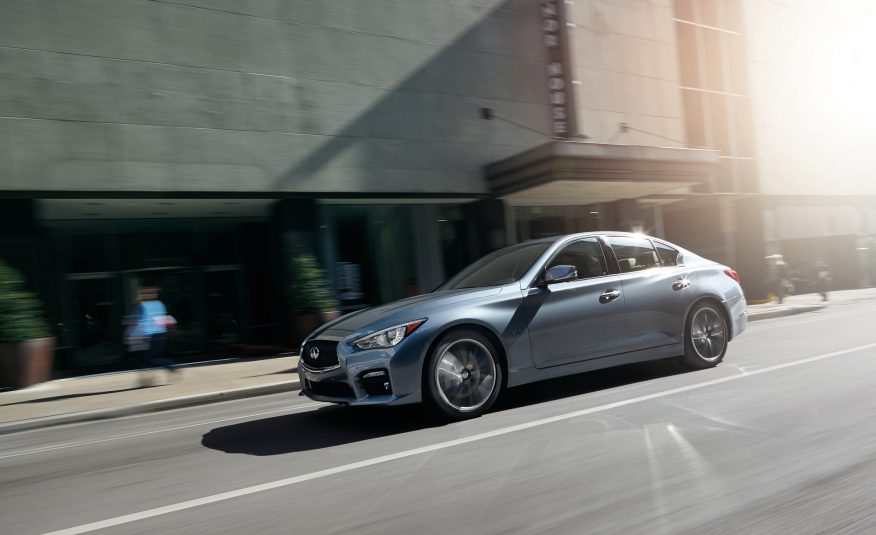 "بالصور" تعرف على أقل 15 سيارة هجينة رواجًا في الولايات المتحدة 2016_infiniti_q50_3_0t_01-876x535