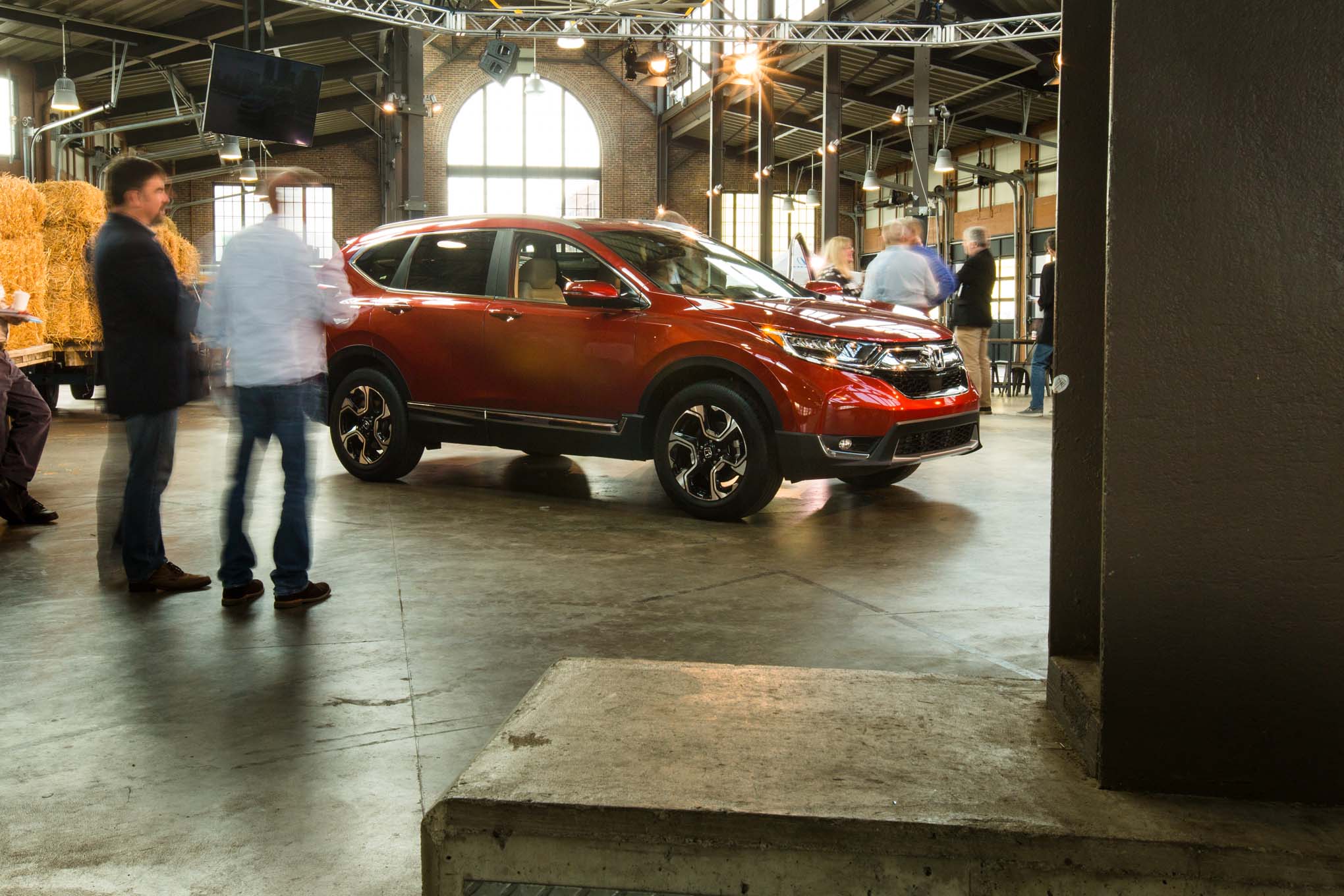 “بالصور” هوندا تكشف النقاب عن CR-V موديل 2017 الجديدة Honda