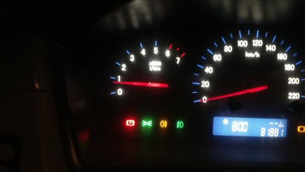 "بالصور" شاهد مفتاحان مهمان في طبلون السيارة لايستغله الكثيرون img_20161002_030507