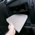 ما هي أفضل طريقة لتنظيف فتلر مكيف السيارة؟ 1