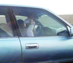 حجز مركبة “حدث” قاد السيارة وبجواره رضيع في جدة