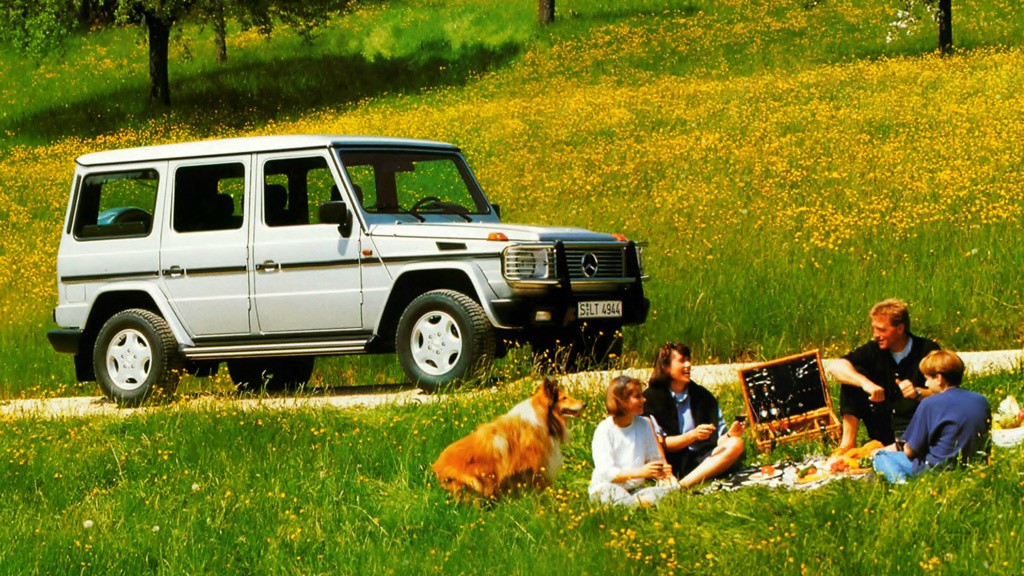 "بالصور" تعرف على خمس من أقدم سيارات العالم المستمر إنتاجها automotive-antiquities-five-of-the-oldest-cars-still-in-production_40