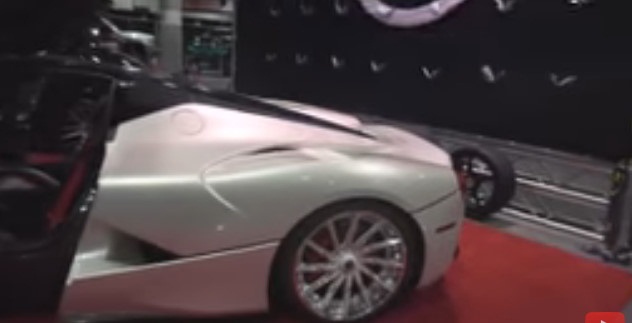 “فيديو“ شاهد أقبح لافيراري في العالم في معرض لوس أنجلس الدولي للسيارات 2016 bandicam-2016-11-22-12-22-34-671