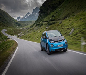 “تقرير“ 3 سنوات مضت على إطلاق علامة BMW i!