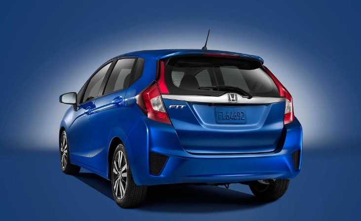 شاهد افضل 20 عرض طرحته شركات السيارات لبيع سياراتها في الولايات المتحدة 8-honda-fit-cvt-lx-2016