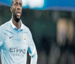 حرمان الإيفواري يايا توريه لاعب فريق مانشستر سيتي من قيادة السيارة لمدة 18 شهرا