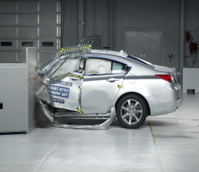 “فيديو” شاهد اختبار تصادم اكيورا TLX 2017