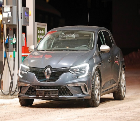 “فيديو” شاهد السيارة الفرنسية القادمة رينو ميجان RS 2018 أثناء اختبارها سراً