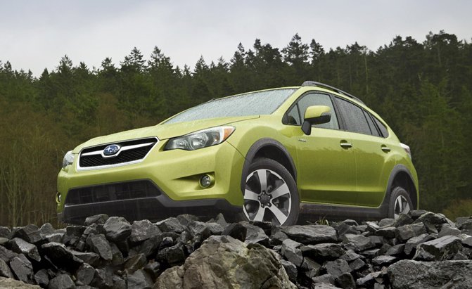 سيارات أنهي إنتاجها وتقرر علينا توديعها خلال عام 2016 subaru-xv-crosstrek-hybrid