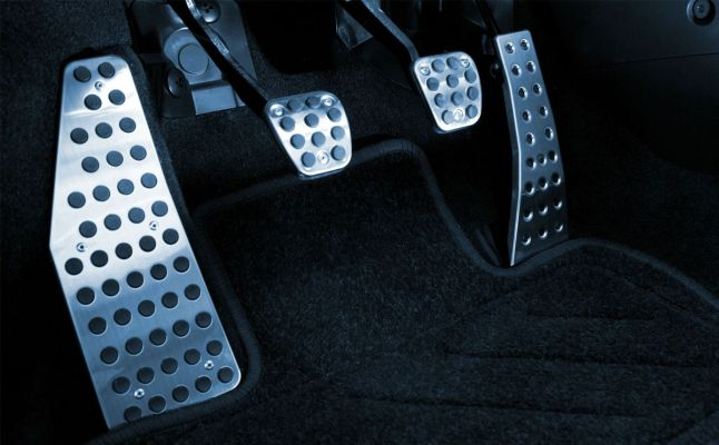 ما أسباب ظهور تقطيع في دعسة البنزين في السيارة؟ 1