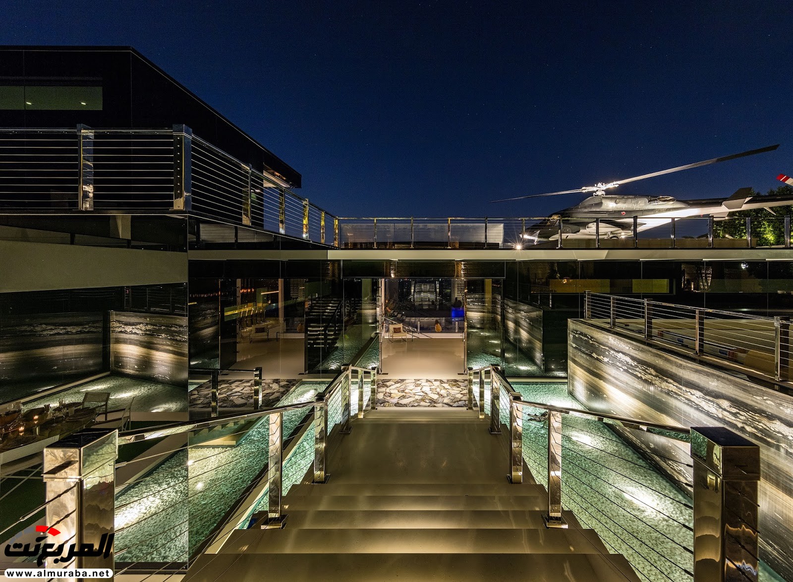 "بالصور" شاهد أغلى قصر بالولايات المتحدة بسعر مقارب للمليار ريال يضم مجموعة استثنائية من السيارات "بالصور" شاهد أغلى قصر بالولايات المتحدة بسعر مقارب للمليار ريال يضم مجموعة استثنائية من السيارات 16