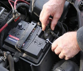 كيف تحمي بطارية سيارتك من السرقة؟