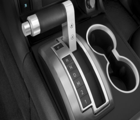 تعرف على أسباب صدور طقطقة في قير السيارة!