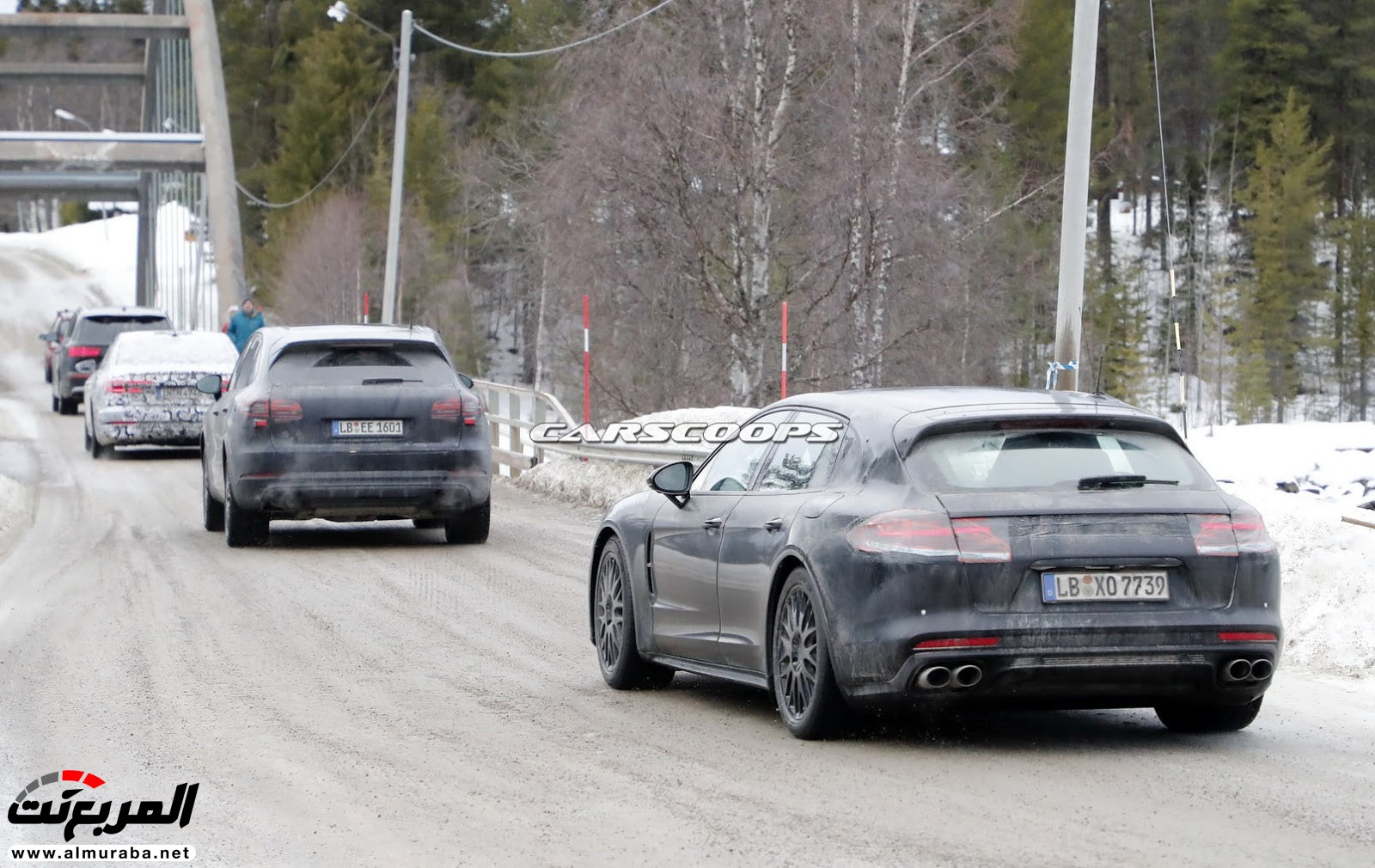 "صور تجسسية" أثناء اختبار "بورش" باناميرا سبورت توريزمو 2018 ذات المكونات الهجينة قُبيل تدشينها بجنيف Porsche 1