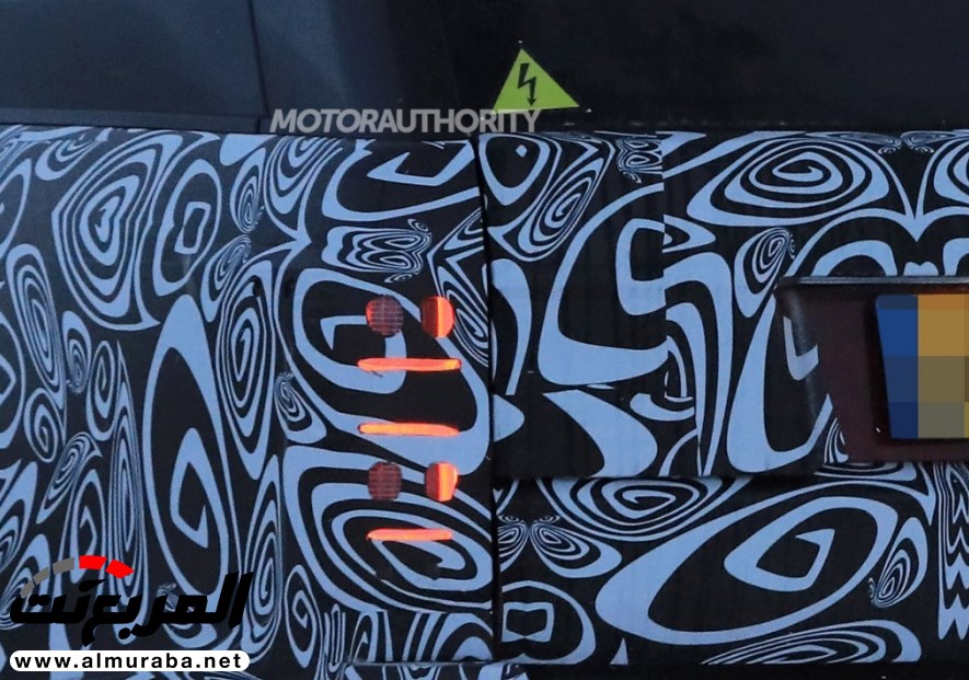 "صور تجسسية" أثناء اختبار "لاند روفر" رينج روفر المحدّثة 2018 Land Rover Range Rover "صور تجسسية" أثناء اختبار "لاند روفر" رينج روفر المحدّثة 2018 Land Rover Range Rover 13