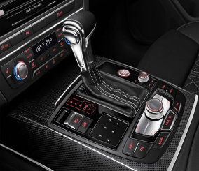 ما سبب تفتفة في السيارة بينما هي وافقة ولا تمشي؟