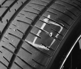 كيف تتعامل مع مشاكل دخول مسامير كبيرة في الاطارات؟