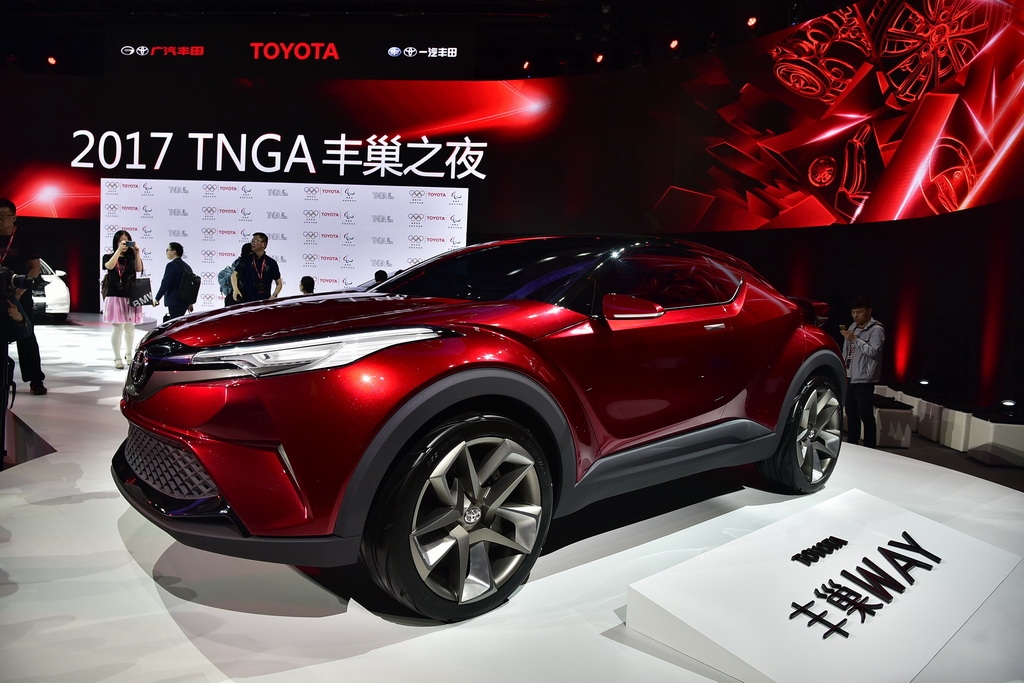 “تويوتا فينجشاو واي الاختبارية” تكشف عن نفسها للتلميح للقادمة 2019 C-HR