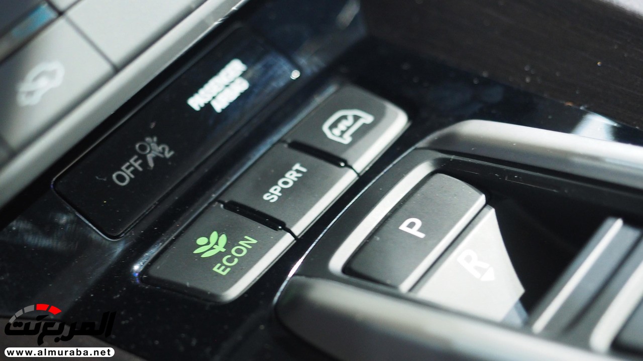 "هوندا كلاريتي" الهجينة تُدشن في نيويورك بمجال سير كهربي واسع 5