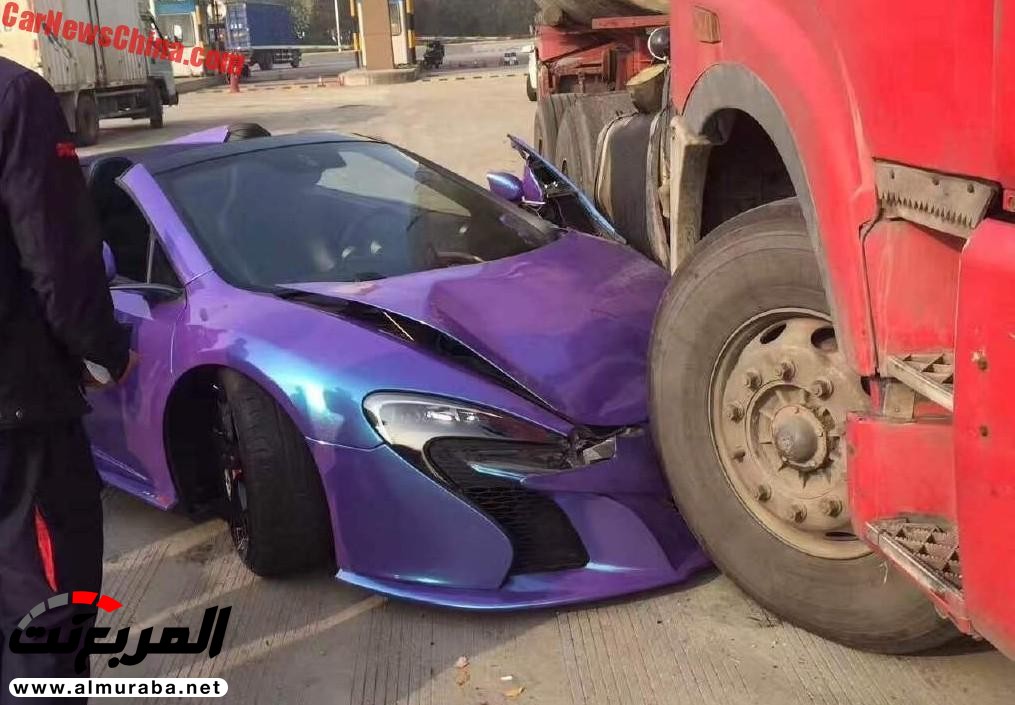 مكلارين 650S سبايدر تتورط في حادث خطير بالصين وتدهسها ناقلة نفط ! 3