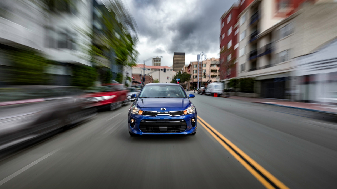 “كيا ريو 2018 الجديدة كليا” الهاتشباك والسيدان يُكشف عنهما بنيويورك