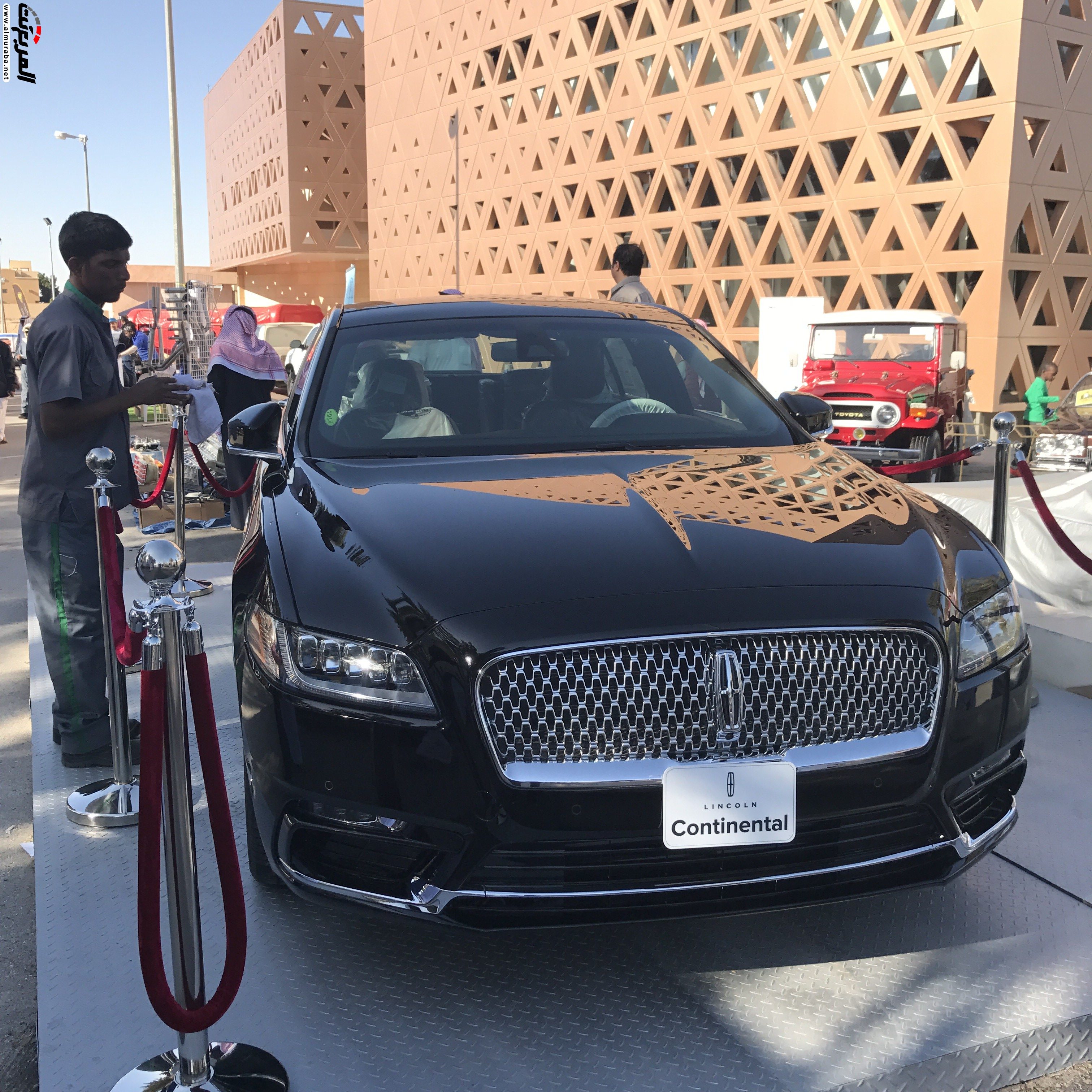 تعرف على أهم ما يميز "لينكولن" كونتيننتال 2017 عن منافسيها 1