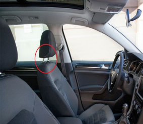 ما دور قاعدة مساند الرأس الحديدية في السيارة