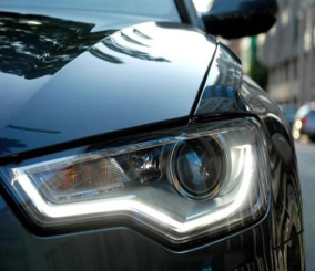 تحذيرات من المسح الجاف لكشافات السيارة