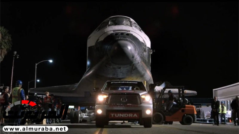 شاهد "بورش كايين" وهي تسحب طائرة وزنها 285 طن! 1