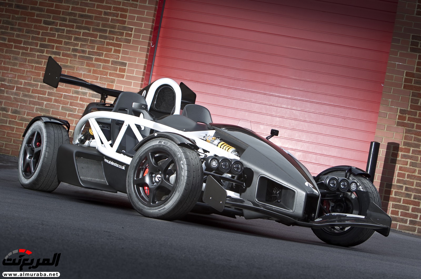 أسرع 10 سيارات انطلاقًا في العالم - تعرف عليهم 10