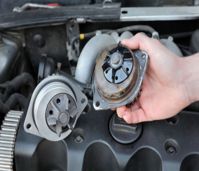 ما هي علامات خراب طرمبة الماء في السيارة؟