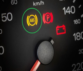 هل ظهور لمبة ABS في الطبلون مؤشر خطر؟