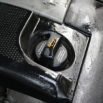 كيف تعرف أن زيت محرك سيارتك يحتاج الى تغيير ؟ كيف تعرف أن زيت محرك سيارتك يحتاج الى تغيير ؟ 1