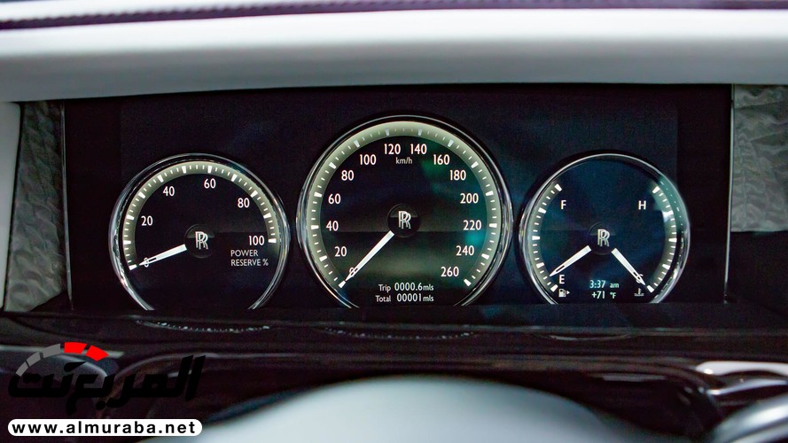 "مقارنة تصويرية" تعرف على تغييرات رولز رويس فانتوم 2018 "مقارنة تصويرية" تعرف على تغييرات رولز رويس فانتوم 2018 9