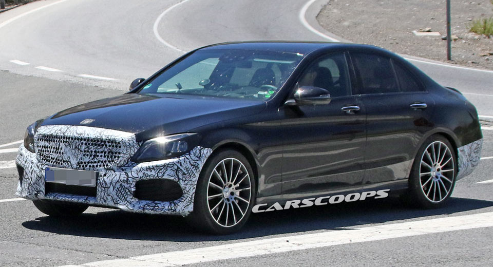 مرسيدس سي كلاس 2018 تستعد لتدشينها الرسمي