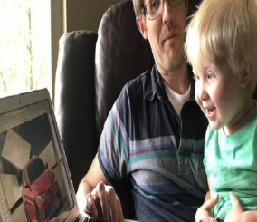 “فيديو” شاهد طفل من العمر سنة واحدة فقط يعرف أسماء السيارات من صورها