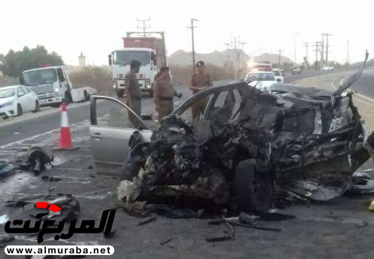 4 أشخاص يلقون مصرعهم بسبب سيارة تسير بعكس اتجاه السير على طريق الدرب 4 أشخاص يلقون مصرعهم بسبب سيارة تسير بعكس اتجاه السير على طريق الدرب 1