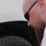 "فيديو" شاهد أحد المحترفين في تقنيات سرقة السيارات الحديثة وهو يستعرض أحدث الأجهزة وهو يستعرض أحدث الأجهزة في سرقة السيارات "فيديو" شاهد أحد المحترفين في تقنيات سرقة السيارات الحديثة وهو يستعرض أحدث الأجهزة وهو يستعرض أحدث الأجهزة في سرقة السيارات 1