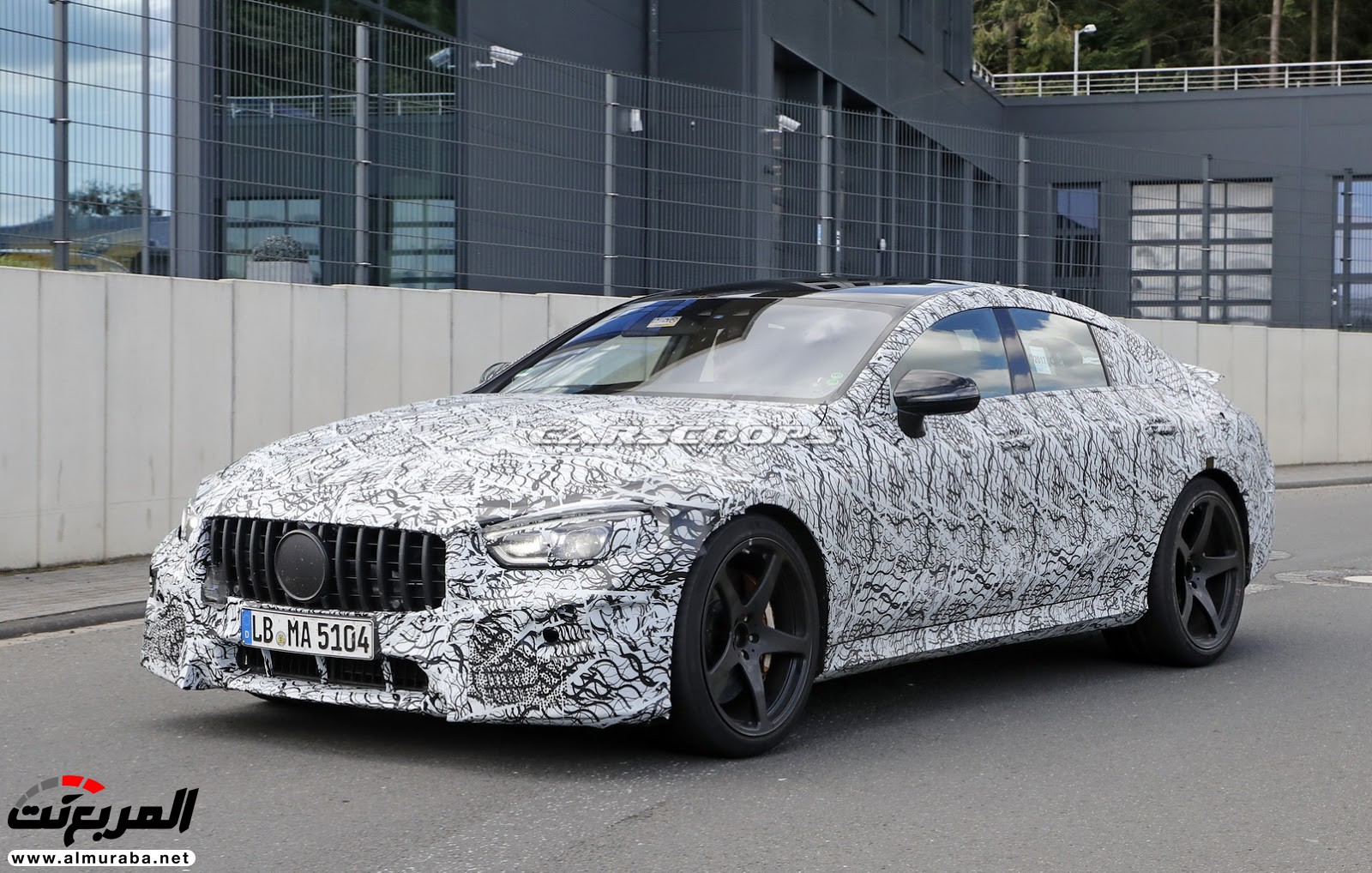 مرسيدس GT4 AMG تنكشف مقصورتها ومحركها أثناء اختبارها 9