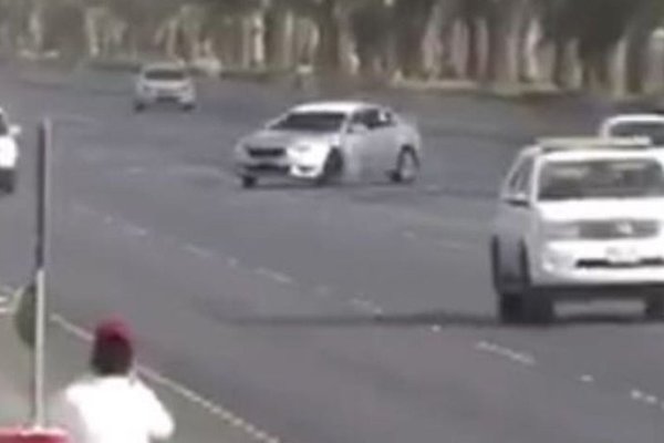 “المرور”: مقاطع التفحيط المتداولة عبر وسائل التواصل الاجتماعية قديمة وتم ضبط من ظهروا بها